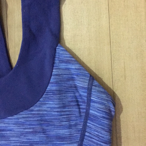 Lululemon Scoop Neck Tank - Picture 5 of 5